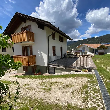 Holiday home Casetta Turati